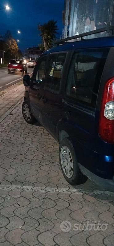 Blu Usata 2007 Fiat Doblò Monovolume | 2500 € (Ottimo prezzo) - Immagine 1/4