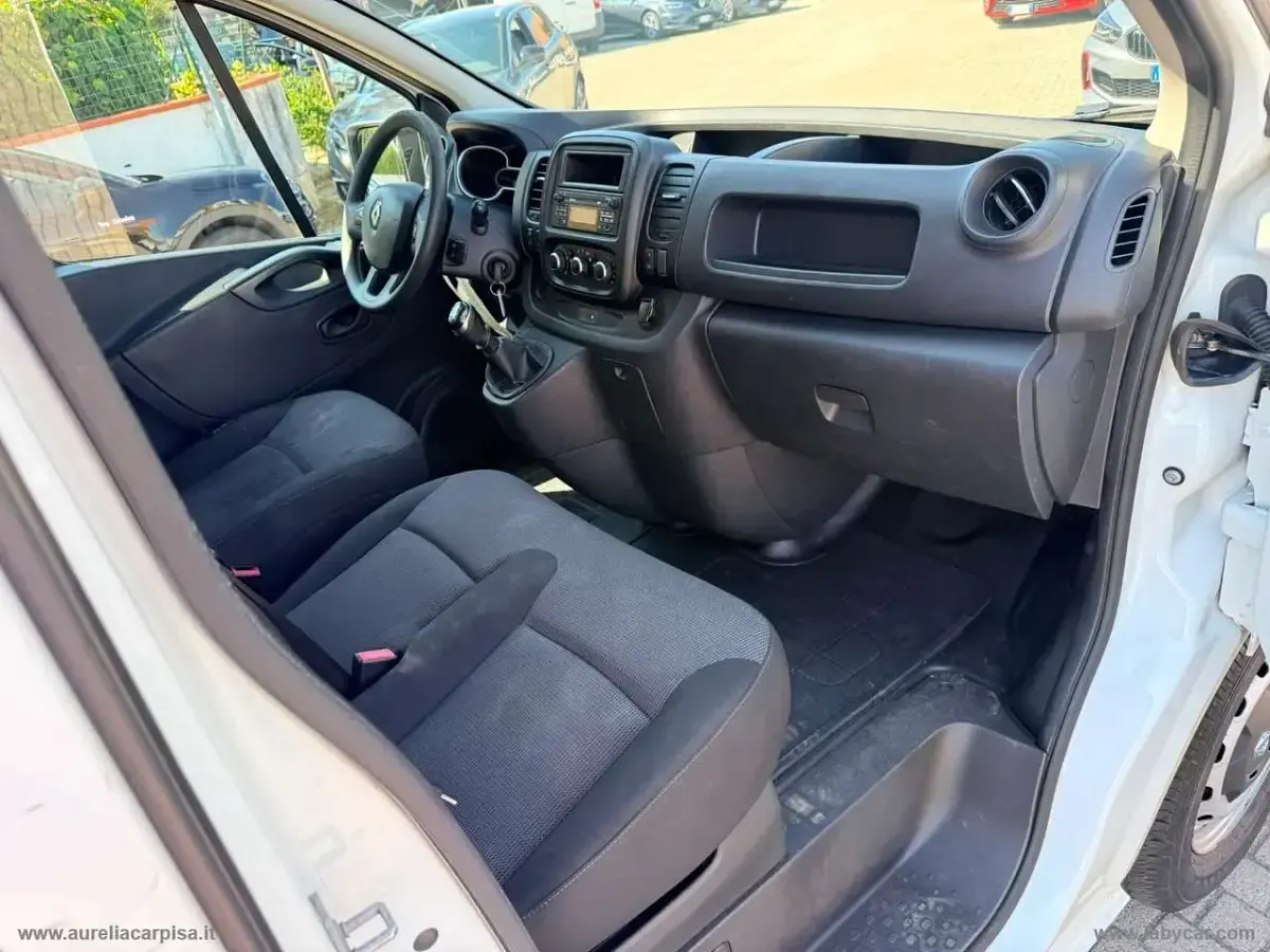 Usata Renault Trafic 120 CV (88 kW) 2020 Bianco Monovolume