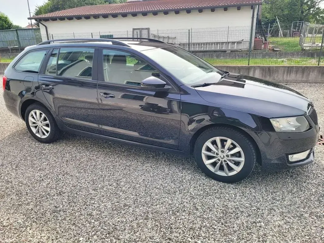 Usata Skoda Octavia Active 105 CV (77 kW) 2014 Station wagon