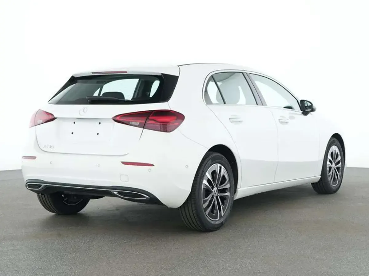 Usata Mercedes A180 Advanced Plus 136 CV (100 kW) 2025 Bianco polare Berlina