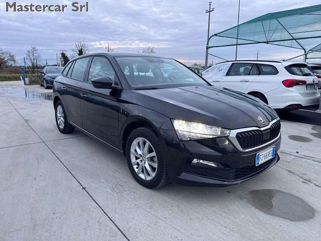 Usata Skoda Scala Ambition 116 CV (85 kW) 2020 Nero Utilitaria
