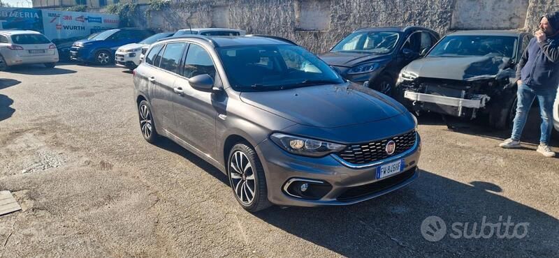 Grigio Usata 2019 Fiat Tipo Station wagon | 9500 € (Cara) - Immagine 1/4