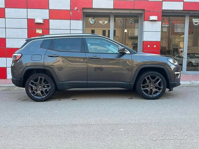 Usata Jeep Compass Limited 120 CV (88 kW) 2018 Grigio SUV