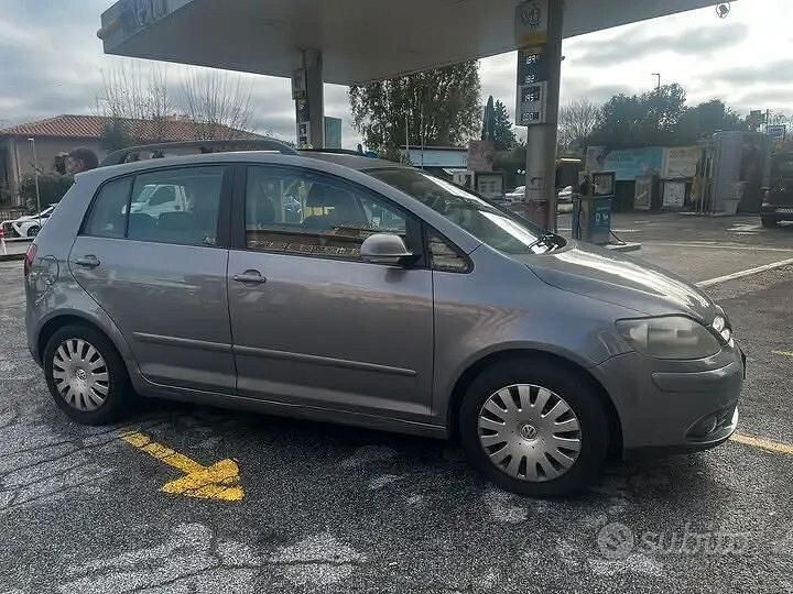 Usata VW Golf Plus Cross Comfortline 105 CV (77 kW) 2007 Grigio Monovolume