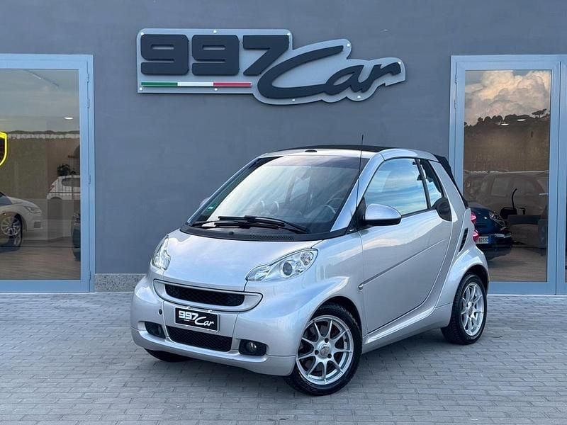 Argento Usata 2010 Smart ForTwo Cabrio Passion Cabrio | 6500 € (Cara) - Immagine 1/4