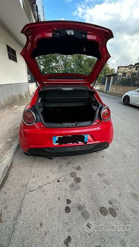 Usata Alfa Romeo MiTo 90 CV (66 kW) 2009 Rosso Utilitaria