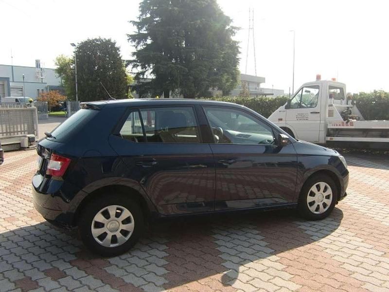 Usata Skoda Fabia 75 CV (55 kW) 2016 Blu/azzurro Berlina