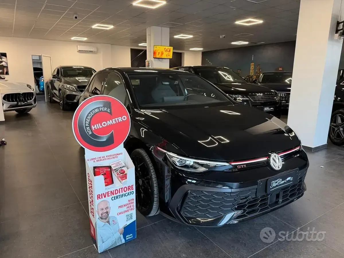 Usata VW Golf VIII GTI 265 CV (194 kW) 2025 Nero Berlina