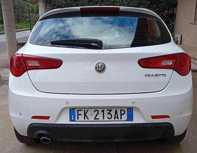 Usata Alfa Romeo Giulietta Super 120 CV (88 kW) 2017 Berlina