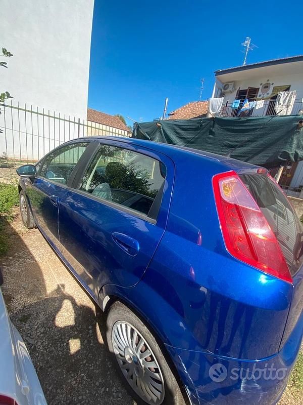 Usata Fiat Grande Punto 90 CV (66 kW) 2007 Blu Utilitaria