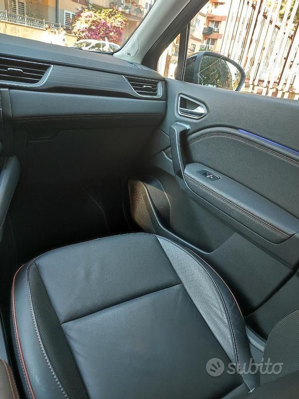 Usata Renault Captur Initiale Paris 116 CV (85 kW) 2020 Grigio SUV