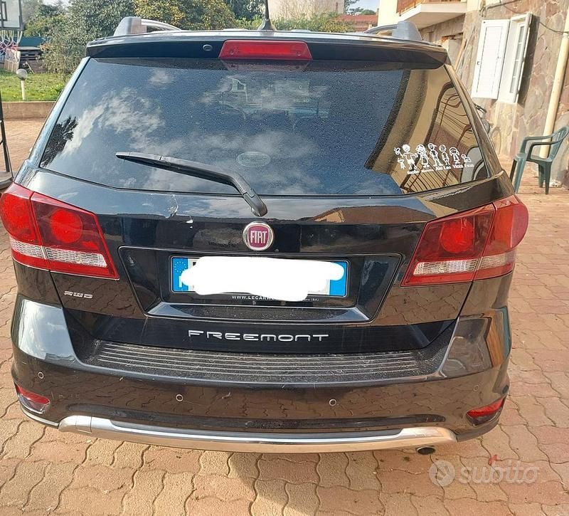 Usata Fiat Freemont 170 CV (125 kW) 2014 Nero SUV