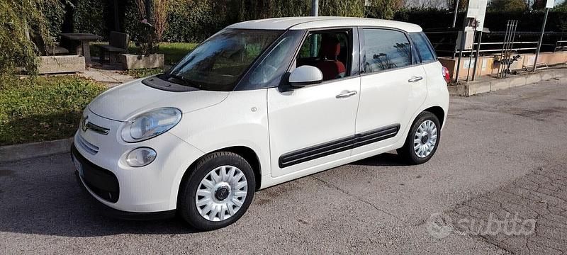 Bianco Usata 2013 Fiat 500L Monovolume | 6300 € - Immagine 1/4