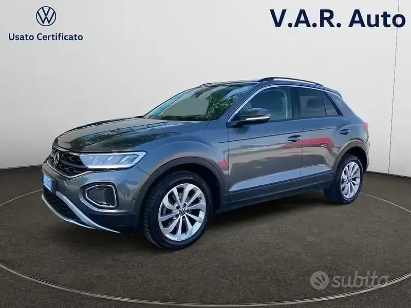 Gebraucht VW T-Roc Life 110 PS (80 kW) 2023 SUV