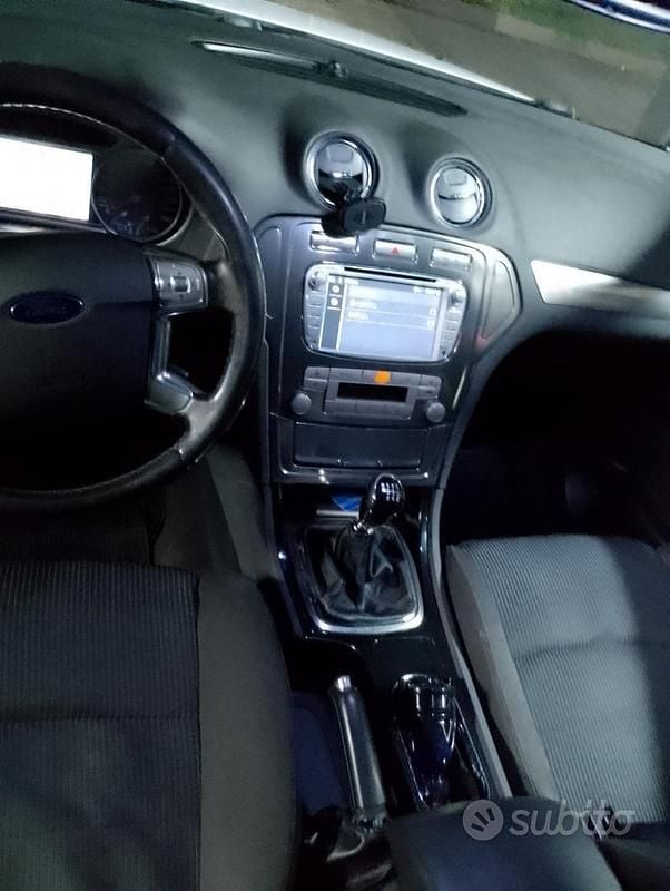 Usata Ford Mondeo 140 CV (102 kW) 2008 Bianco Berlina