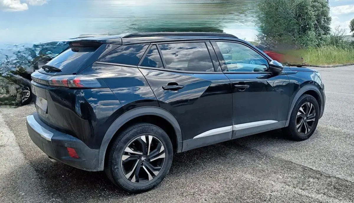 Usata Peugeot 2008 Allure 131 CV (96 kW) 2021 Nero SUV
