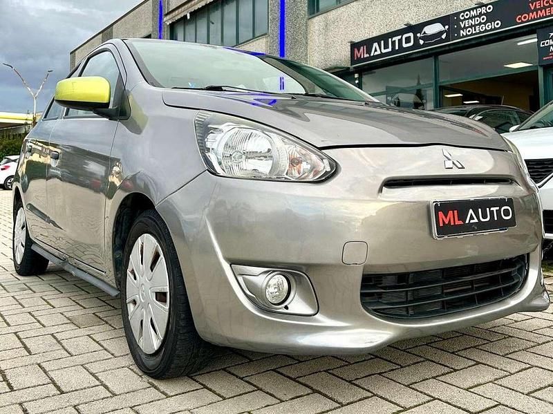 Usata Mitsubishi Space Star Intense 69 CV (50 kW) 2015 Grigio Utilitaria