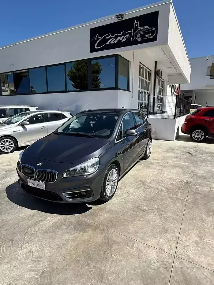 Usata BMW 216 Active Tourer Luxury Line 116 CV (85 kW) 2018 Grigio Monovolume
