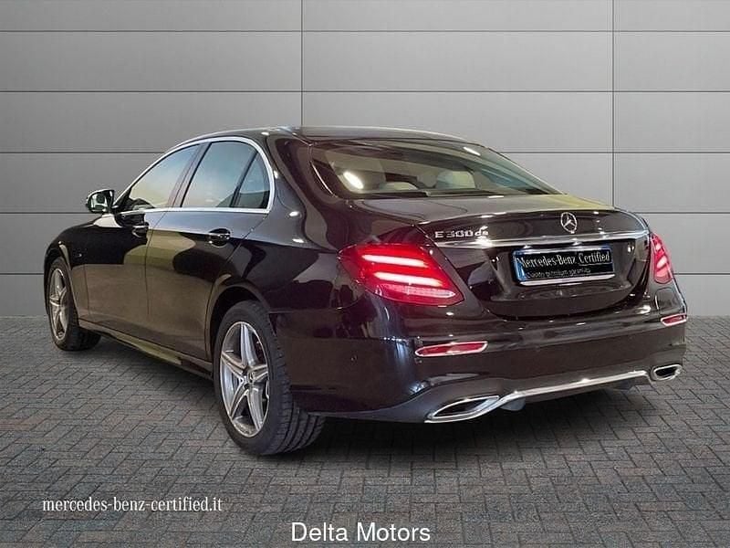 Usata Mercedes 300 Premium Plus 194 CV (142 kW) 2020 Berlina