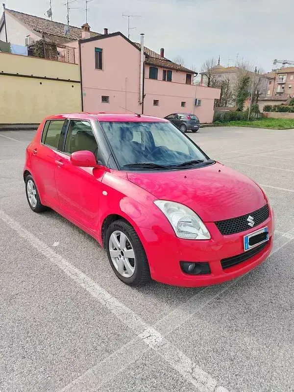 Usata Suzuki Swift GL 90 CV (66 kW) 2010 Rosso Utilitaria