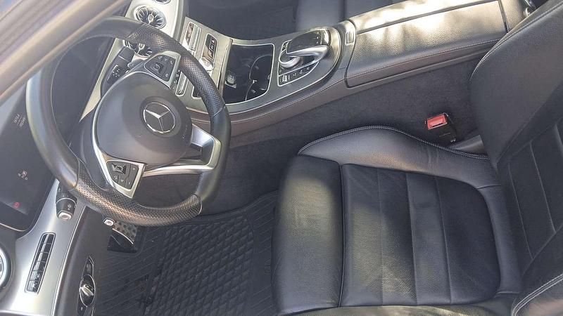 Usata Mercedes E220 Premium Plus 194 CV (142 kW) 2017 Bianco Coupé