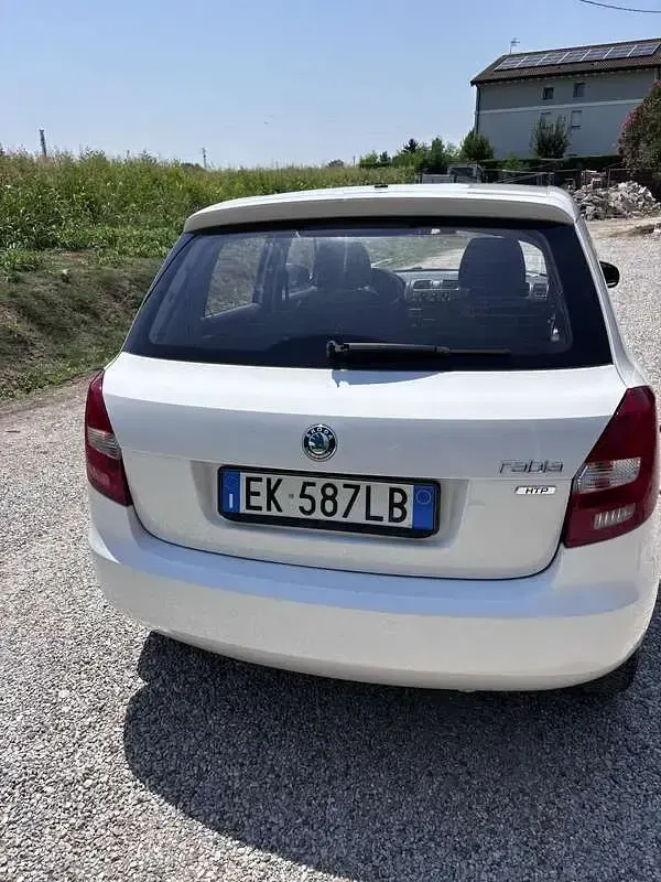 Usata Skoda Fabia Active 60 CV (44 kW) 2012 Berlina