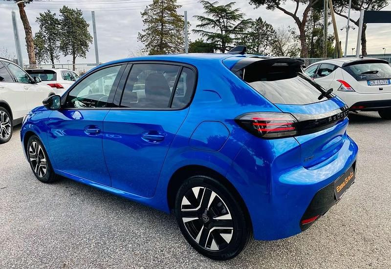 Usata Peugeot 208 Allure 101 CV (74 kW) 2024 Blu/azzurro Utilitaria