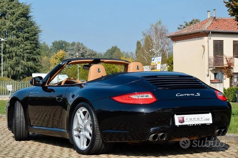 Usata Porsche 997 385 CV (283 kW) 2010 Nero Cabrio