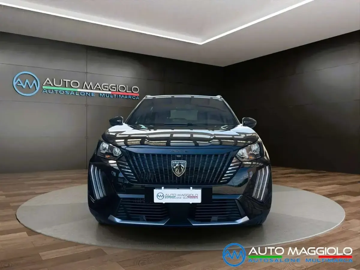 Usata Peugeot 2008 Allure 131 CV (96 kW) 2024 Nero SUV