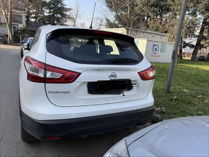 Usata Nissan Qashqai 110 CV (80 kW) 2017 Bianco SUV