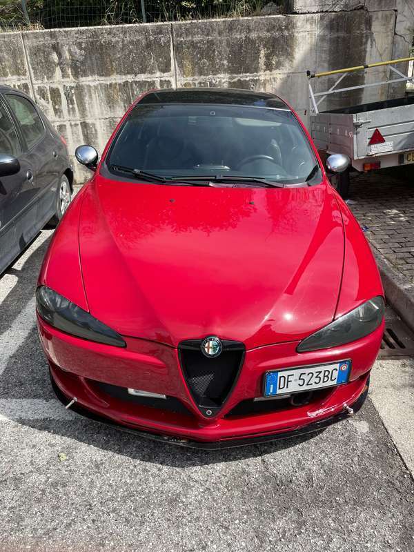 Usato 2007 Alfa Romeo 147 1.6 Benzin 120 CV (4.000 €)