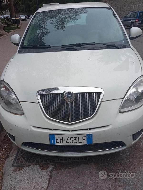 Usata Lancia Ypsilon 2011 Bianco Utilitaria