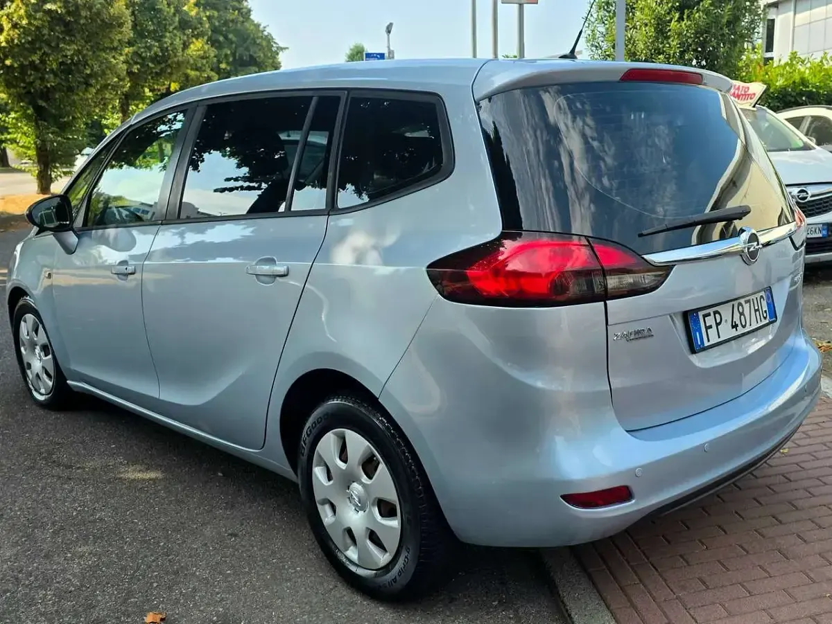 Usata Opel Zafira Innovation 120 CV (88 kW) 2018 Argento Monovolume