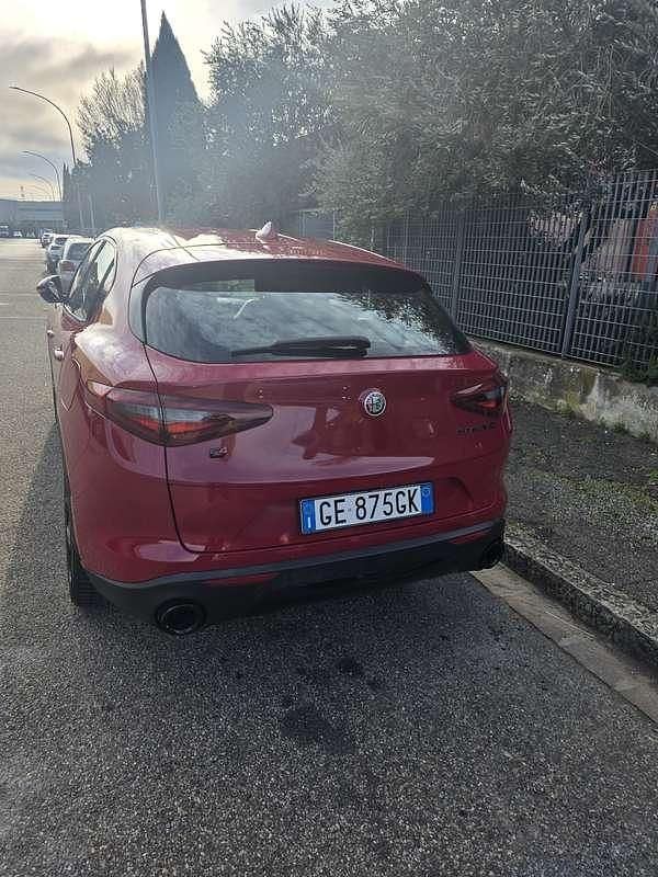Usata Alfa Romeo Stelvio Super 209 CV (153 kW) 2017 SUV