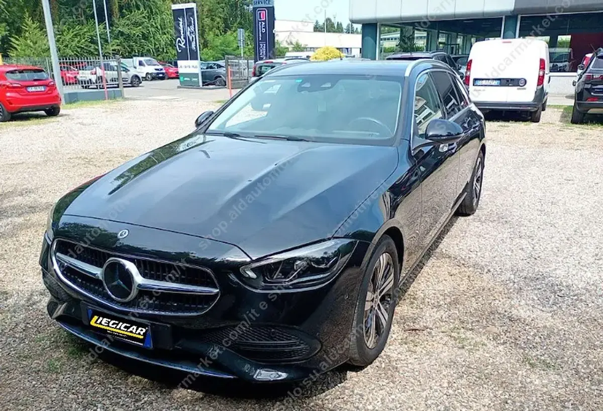 Usata Mercedes C220 200 CV (147 kW) 2022 Nero ossidana Station wagon