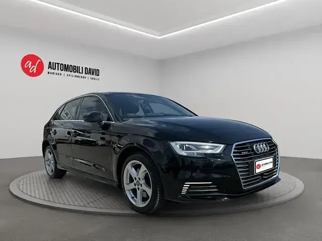 Usata Audi A3 Sportback Admired 150 CV (110 kW) 2020 Nero Utilitaria
