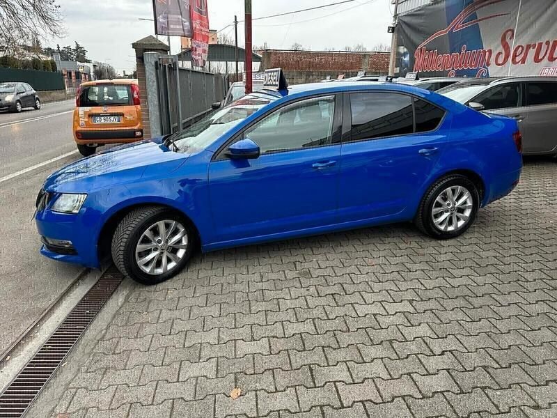 Usata Skoda Octavia Style 116 CV (85 kW) 2018 Blu/azzurro Berlina