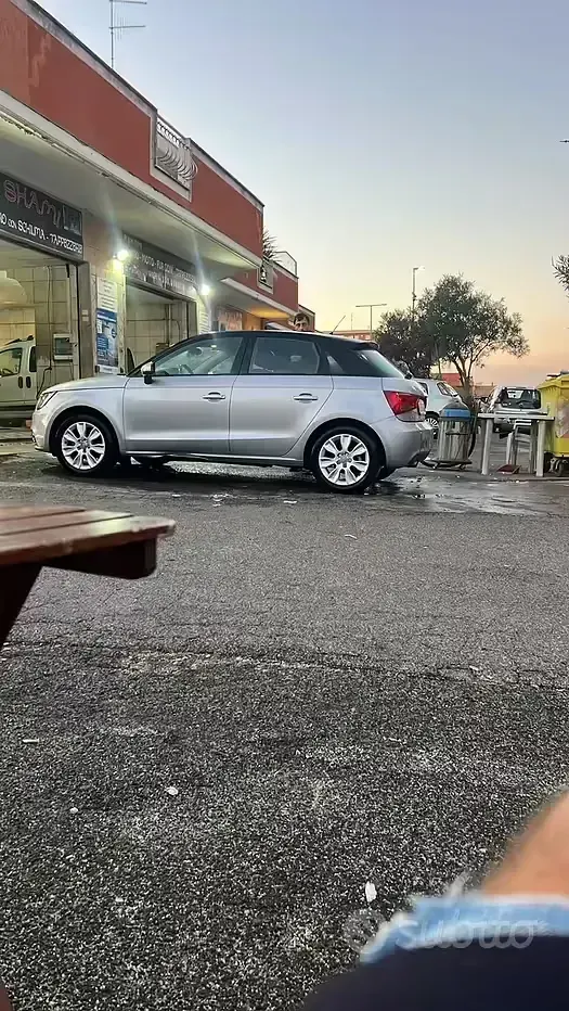 Käytetty Audi A1 90 HP (66 kW) 2015 Harmaa Viistoperä
