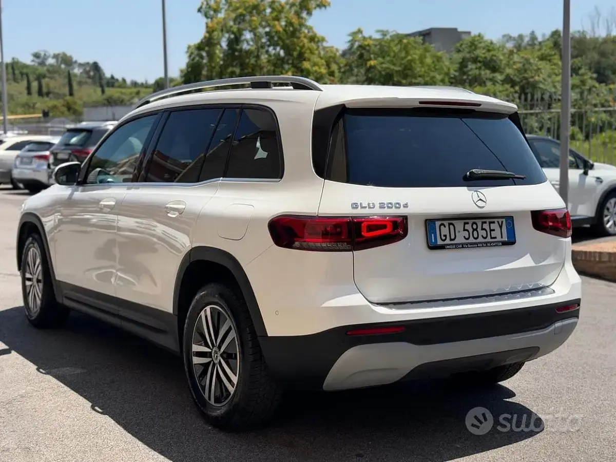 Usata Mercedes GLB200 Business 150 CV (110 kW) 2020 Bianco SUV