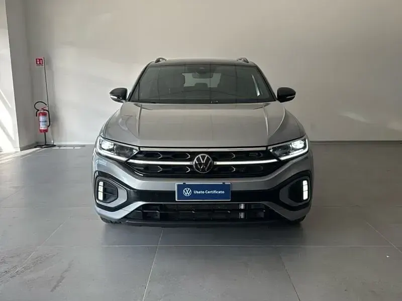 Usata VW T-Roc R-line 150 CV (110 kW) 2023 Argento SUV