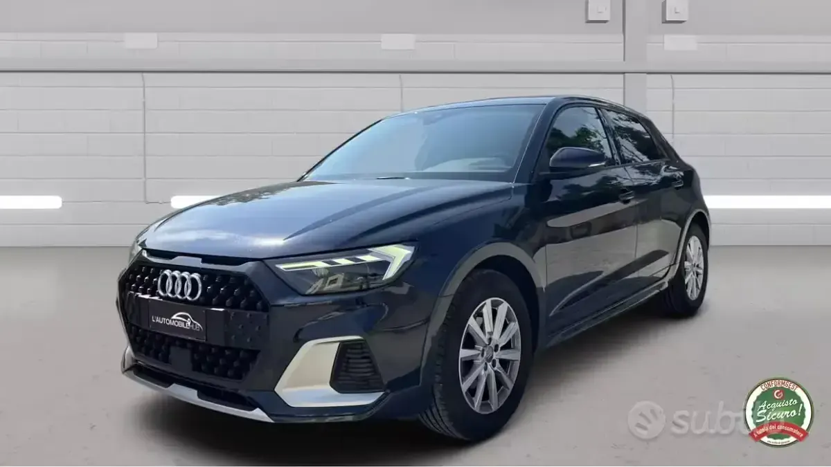 Usata Audi A1 Ambiente 116 CV (85 kW) 2019 Blu/azzurro SUV