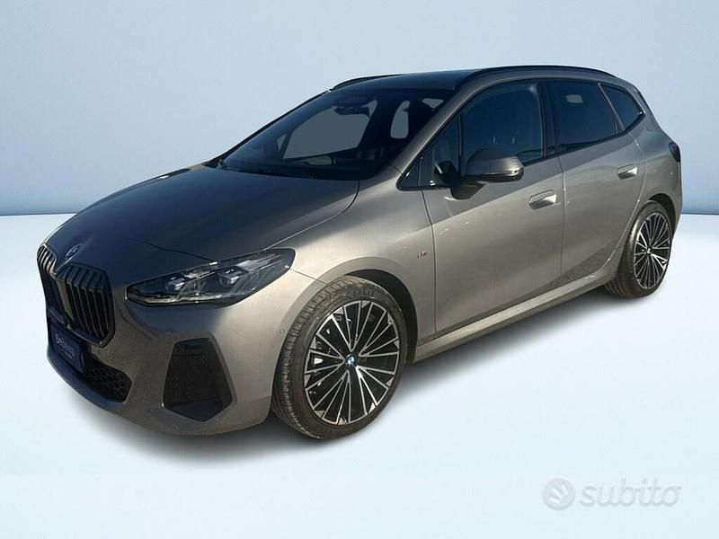 Grigio Usata 2024 BMW 218 Active Tourer Comfort Edition Monovolume | 33.900 € (Buon prezzo) - Immagine 1/3