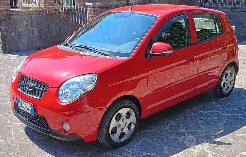 Usata Kia Picanto 2010 Rosso Utilitaria