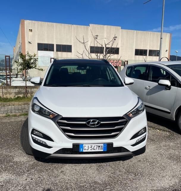 Bianco Usata 2017 Hyundai Tucson Xpossible SUV | 16.300 € (Buon prezzo) - Immagine 1/4