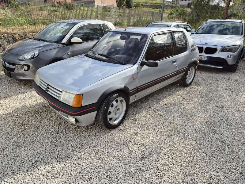 Usato 1985 Peugeot 205 1.6 Benzin 105 CV (14.990 €)