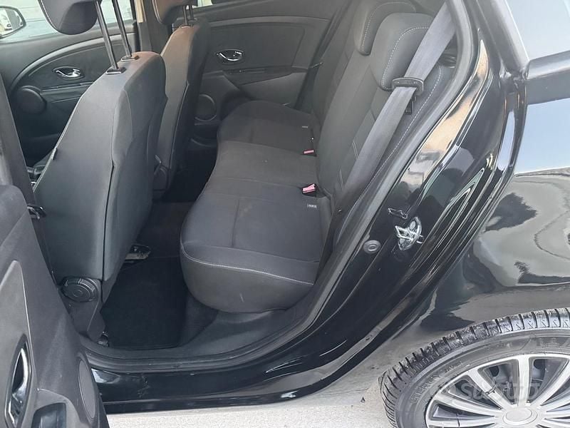 Usata Renault Mégane GrandTour 110 CV (80 kW) 2014 Nero Station wagon