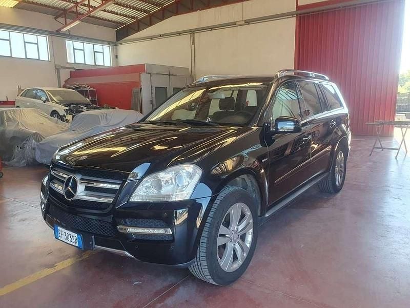 Nero Usata 2011 Mercedes GL350 SUV | 27.000 € - Immagine 1/4