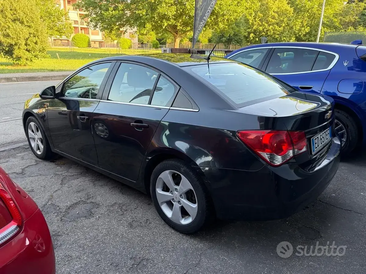 Usata Chevrolet Cruze LT 150 CV (110 kW) 2010 Nero Berlina