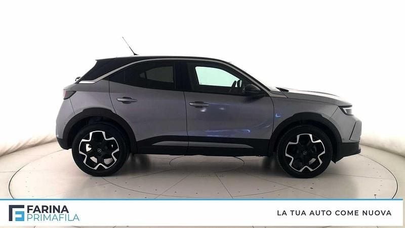Usata Opel Mokka Ultimate 136 CV (100 kW) 2024 Grigio chiaro/tetto nero SUV