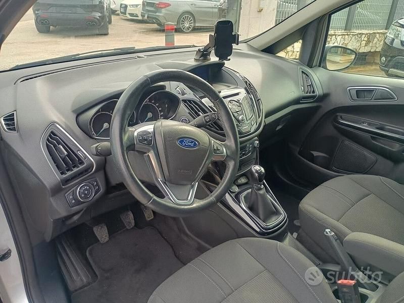 Usata Ford B-MAX Titanium 75 CV (55 kW) 2017 Grigio Monovolume